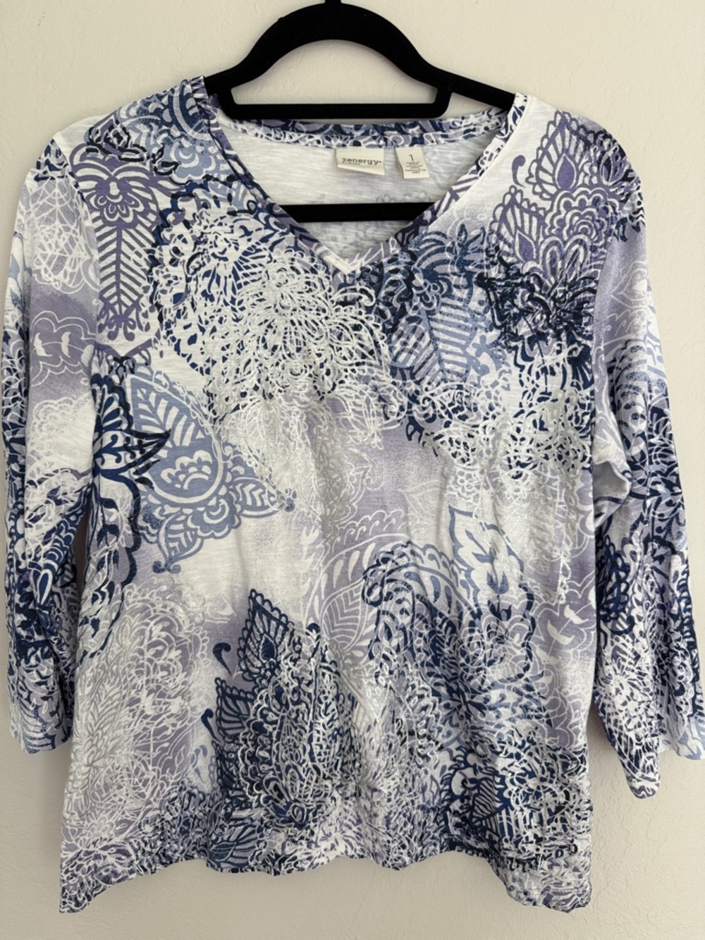 Chico’s Zenergy size 1 top